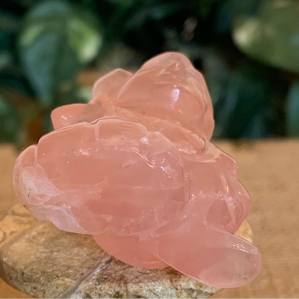 Fine VTG Antique Hand Carved Rose Quartz Daikokuten Seven Lucky Gods Figurine 2" - Picture 12 of 16